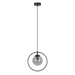 Lampa wisząca Davos z jednym gniazdem E14, w kolorze czarnym i grafitowym. Zawieszona na długim kablu, z przezroczystą kulistą osłoną, otoczona metalowym pierścieniem. Prosty, nowoczesny design, idealna do aranżacji wnętrz.