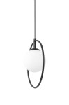 Lampa wisząca Geo 1xE14 w kolorze czarnym i białym, z okrągłym, matowym kloszem oraz metalowym pierścieniem. Produkt zawieszony na cienkim przewodzie, widoczny z boku, w minimalistycznym stylu, idealny do nowoczesnych wnętrz.