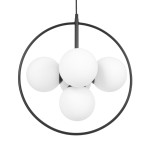 Lampa wisząca Inez z pięcioma białymi kulami, umieszczonymi w czarnym okręgu. Kształt nowoczesny, z prostym zawieszeniem. Oświetlenie w stylu minimalistycznym, idealne do różnych aranżacji wnętrz.