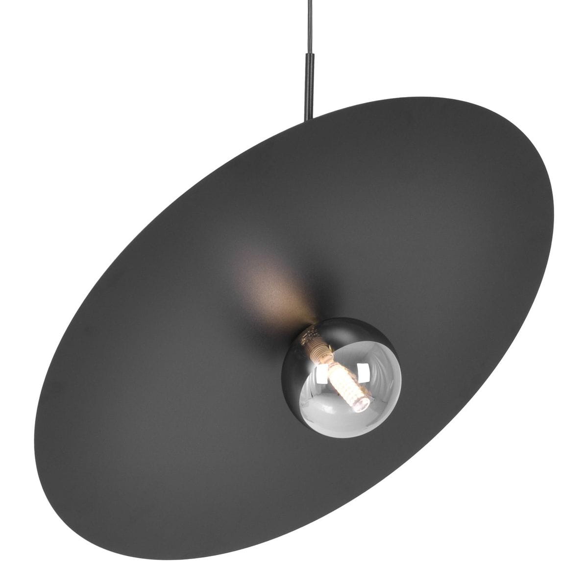 Lampa wisząca Fermi D60 w kolorze czarnym i grafitowym, z okrągłym, matowym kloszem i żarówką G9, zawieszona na cienkim przewodzie. Klosz ma płaską, szeroką formę, a wewnątrz znajduje się przezroczysta żarówka, emitująca ciepłe światło.