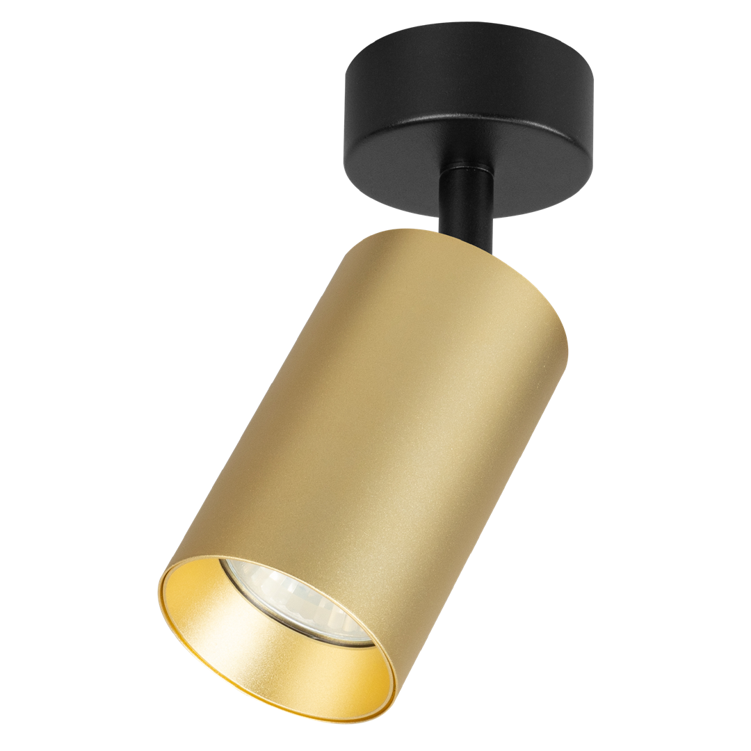 Czarna lampa sufitowa typu spot z metalowym, cylindrycznym kloszem w złotym kolorze. Ujęcie z boku, ukazujące detale klosza oraz mocowanie. Wewnątrz klosza widoczna żarówka GU10. Lampa ma nowoczesny design, idealna do różnych wnętrz.