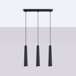 Lampa wisząca Prysm 3xG9 w kolorze czarnym, z trzema smukłymi, prostokątnymi kloszami zawieszonymi na cienkich linkach. Ujęcie frontalne, prezentujące równą wysokość kloszy w minimalistycznym stylu, na jasnym tle.