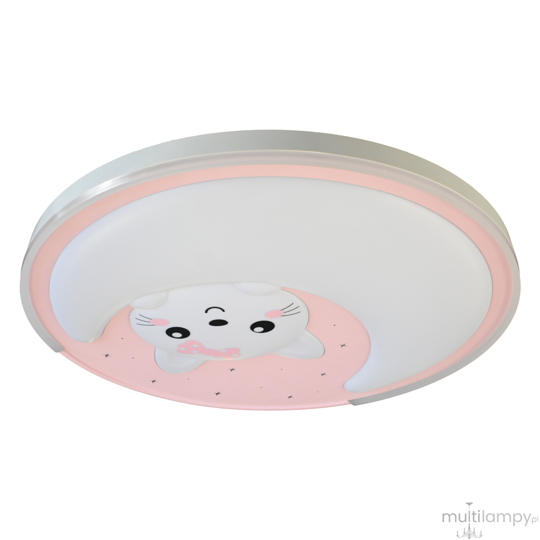 Plafon Mooncat 1xLED/34W w kolorze białym i różowym, o okrągłym kształcie. Centralnie umieszczona grafika przedstawia uśmiechniętego kota, w tle różowa powierzchnia z drobnymi gwiazdkami. Produkt zamontowany na suficie, w lekkim zbliżeniu.