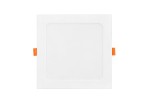 Oprawa do zabudowy LED Bingo S, biała, o prostokątnym kształcie, z matowym kloszem. Widoczne dwa pomarańczowe uchwyty. Wymiary dostosowane do montażu sufitowego. Emituje światło o mocy 12W, 960lm, w temperaturze barwowej 4000K.