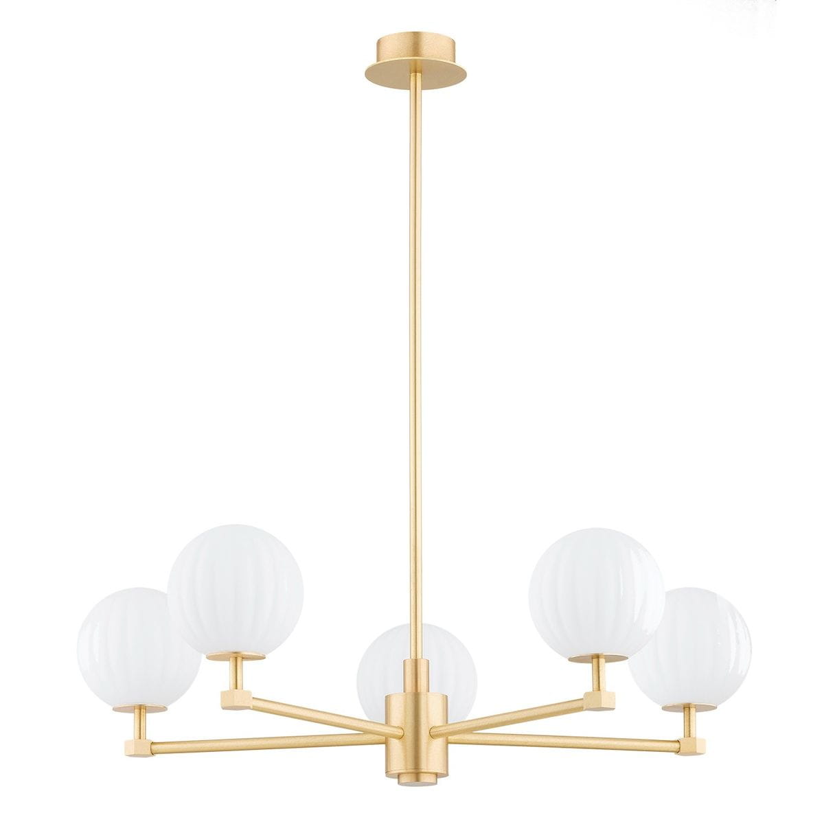 Żyrandol Paloma z pięcioma oprawami E14, wykonany z mosiądzu w kolorze złotym i białych, szklanych kloszy w kształcie kul. Produkt zawieszony na długim stelażu, z widocznymi detalami montażowymi.