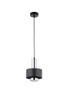 Lampa wisząca Rif Lux D15 w kolorze czarnym i srebrnym z jedną oprawą GX53. Posiada cylindryczny kształt z matowym wykończeniem oraz metalowy element w górnej części. Zawieszona na czarnym przewodzie z okrągłym mocowaniem sufitowym.