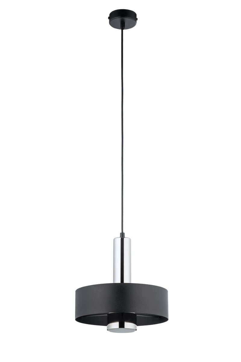 Lampa wisząca Rif Lux D25 w kolorze czarnym i srebrnym, z pojedynczym źródłem światła GX53. Ujęcie frontalne, zawieszona na cienkim kablu, z okrągłym kloszem i metalowym wykończeniem. Tło białe, co podkreśla design lampy.
