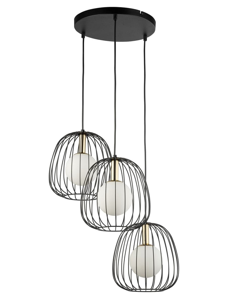 Lampa wisząca Bell z trzema kloszami w kształcie kulistym, osadzonymi w czarnych metalowych klatkach z elementami w kolorze złotym. Montaż sufitowy, zawieszona na długich kablach. Klosze białe, przezroczyste, w minimalistycznym stylu.