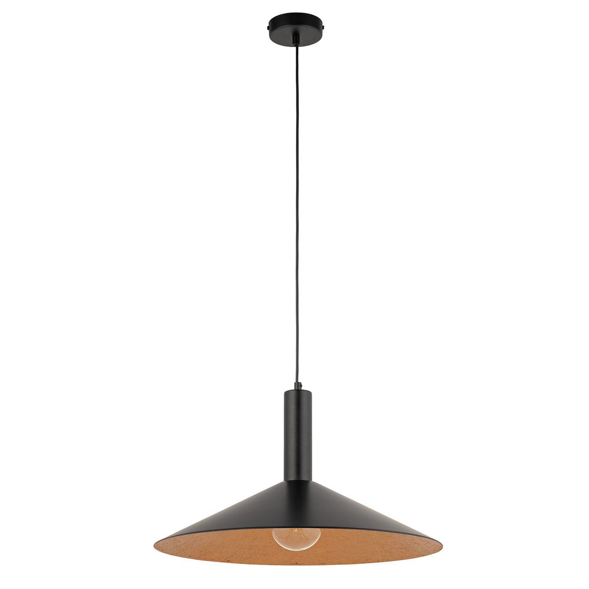 Czarna lampa wisząca Capri D50 z miedzianym wnętrzem, z jedną oprawą na żarówkę E27. Posiada stożkowy kształt, zawieszona na długim przewodzie, montowana do sufitu. Idealna do nowoczesnych wnętrz.