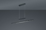 Czarna lampa wisząca Trajan LED 3-punktowa, w formie prostokątnej, zawieszona na cienkich linkach. Posiada minimalistyczny design z dwiema równoległymi belkami, z widocznym źródłem światła wzdłuż krawędzi. Tło w ciemnym odcieniu.