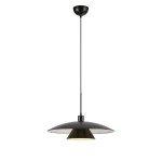 Czarna lampa wisząca Millinge z jednym gniazdem E27, o dużym, okrągłym kloszu z matowego metalu, zwisająca na cienkim przewodzie. Wnętrze klosza w kolorze złotym, co dodaje elegancji. Montaż sufitowy, prosty design.