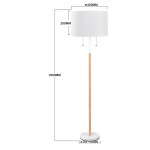 Lampa podłogowa Fogo w kolorze białym, z cylindrycznym kloszem o średnicy 450 mm i wysokości 250 mm, na drewnianej nodze o wysokości 1600 mm. Posiada dwa uchwyty do włączania, podstawa okrągła, gładka i stabilna.