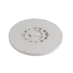 Biały plafon California D40 z jedną diodą LED o mocy 36W. Okrągły kształt, widoczny otwór montażowy w centralnej części. Produkt leży na płaskiej powierzchni, z wyraźnymi elementami mocującymi. Tło proste, jasne.