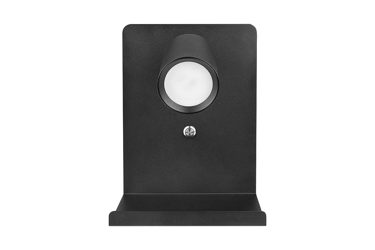 Czarny kinkiet Kaliso z gniazdem USB, wyposażony w oprawę na żarówkę GU10. Z przodu znajduje się okrągła lampa oraz przycisk włączający. Produkt stojący, idealny do czytania, z minimalistycznym designem.