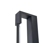 Flexia IP44 kinkiet łazienkowy LED L60/18W w kolorze czarnym, o prostokątnym kształcie z matowym wykończeniem. Ujęcie z boku ukazuje cieniutką, wbudowaną lampę LED oraz solidną konstrukcję. Produkt przeznaczony do użytku w wilgotnych pomieszczeniach.