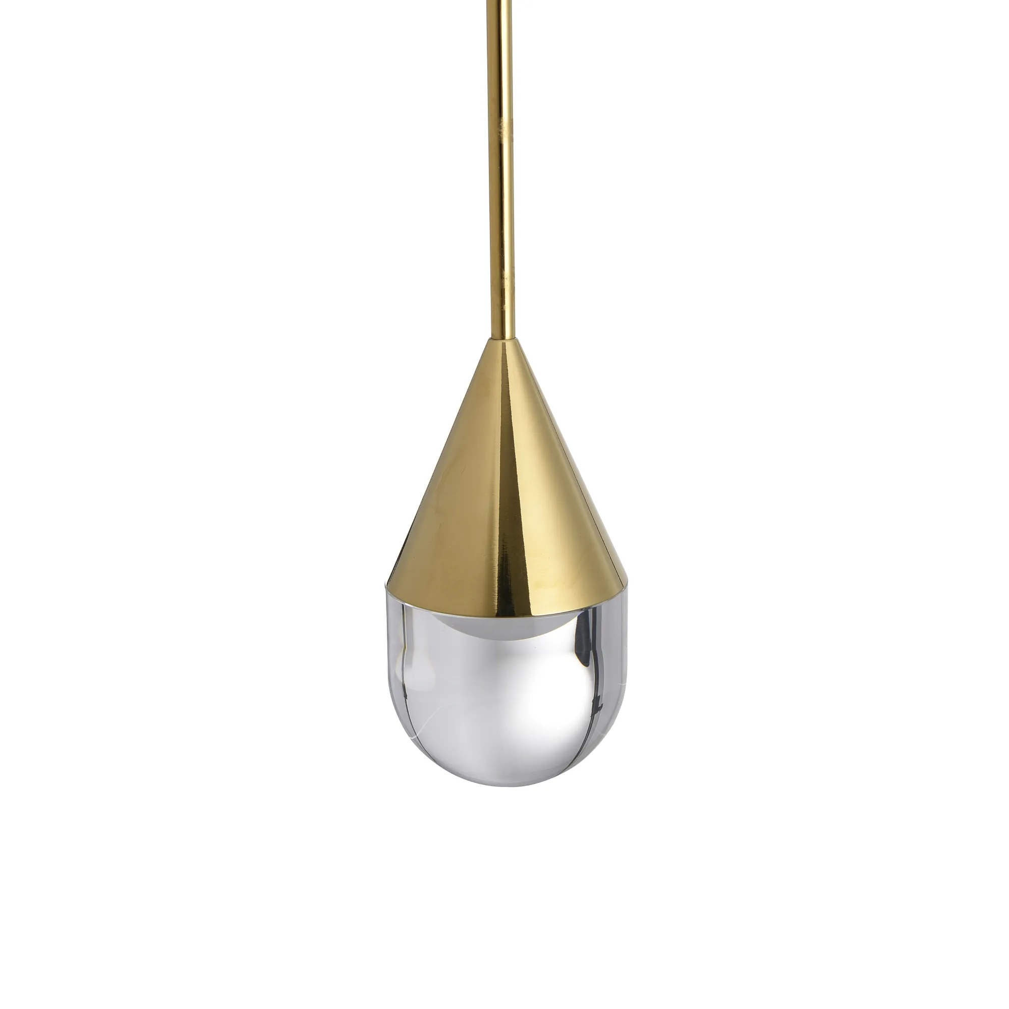 Lampa wisząca Nata IP44 w kolorze złotym, z metalowym kloszem w kształcie stożka i przezroczystym dolnym elementem. Zawieszona na cienkiej, złotej rurce, idealna do nowoczesnych wnętrz. Wymiary i detale konstrukcji nie są widoczne.
