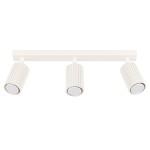 Beżowa lampa sufitowa typu spot z trzema oprawami na żarówki GU10. Ułożona poziomo, z okrągłymi, białymi kloszami o żłobionej fakturze. Metalowy stelaż w minimalistycznym stylu, idealna do nowoczesnych wnętrz.