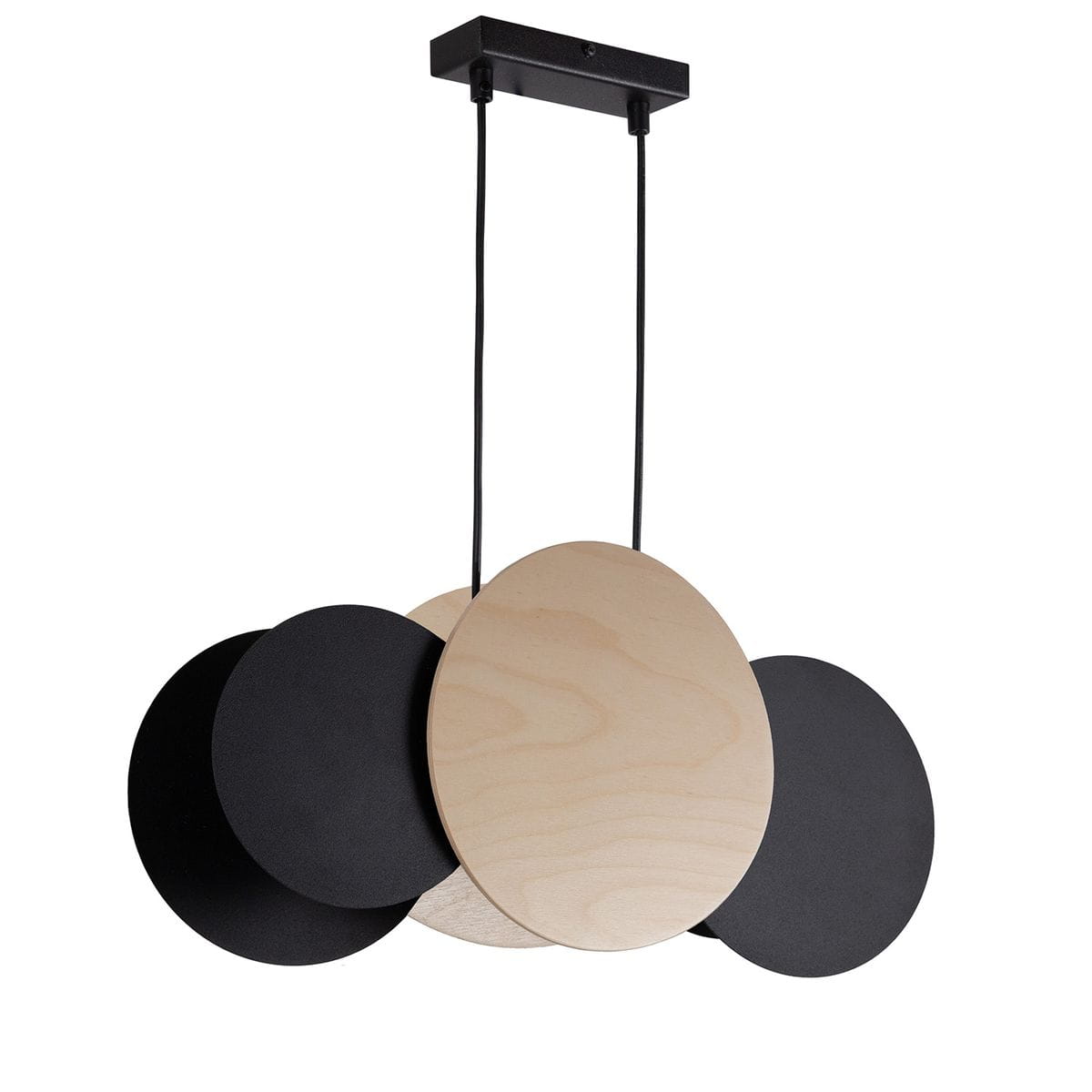 Lampa wisząca Tola z trzema źródłami światła E27, w kolorze czarnym i brzozowym. Okrągłe elementy w różnych rozmiarach, zawieszone na dwóch kablach, montowane do sufitu. Prosty, nowoczesny design, idealna do wnętrz.