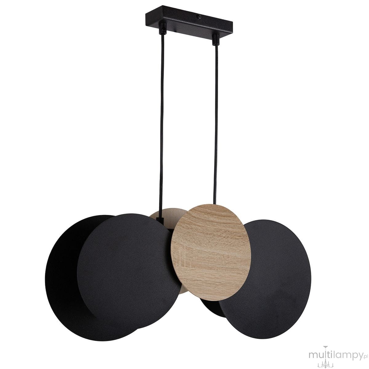 Lampa wisząca Tola z dwoma oprawami E27, łącząca elementy w kolorze czarnym i dębowym. Posiada okrągłe, matowe klosze w różnych rozmiarach, zawieszona na czarnych linkach, montowana do sufitu.