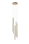Lampa wisząca Sopel Premium H50 z pięcioma metalowymi rurkami w kolorze złotym, zawieszona na cienkich sznurach. Kształt rur jest zróżnicowany pod względem długości, co tworzy efektowne oświetlenie. Montaż sufitowy, na tle białym.
