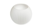 Klosz szklany Rolo w kształcie kuli o średnicy 150 mm, biały matowy, z teksturowaną powierzchnią w pionowe prążki. Ujęcie z góry, pokazujące otwarte wnętrze. Idealny do wykorzystania w lampach lub jako dekoracja.