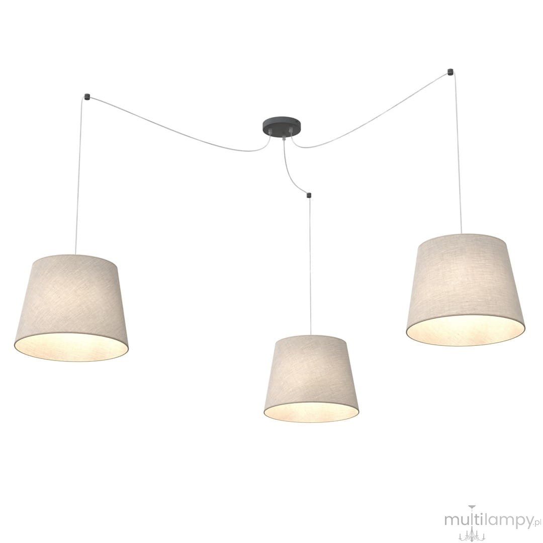 Lampa wisząca Ascot z trzema kloszami w kolorze beżowym, zawieszona na cienkich przewodach, z czarnym mocowaniem sufitowym. Klosze mają stożkowy kształt i emitują ciepłe światło, idealna do nowoczesnych wnętrz.