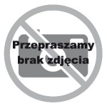 Lampa wisząca Seco 1xE27 w kolorze białym z elementami jasnego drewna, zawieszona na długich przewodach, w otoczeniu nowoczesnego salonu z szarym sofą i dekoracyjnymi poduszkami.