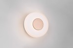 Plafon Celeste 1xLED/10W w kolorze kawowym i białym, okrągły kształt z matowym kloszem i centralnym, metalicznym detalem. Ujęcie frontalne, zamontowany na szarym tle, idealny do nowoczesnych wnętrz.