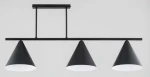 Czarna lampa sufitowa Torus z trzema kloszami w kształcie stożków, wykonana z metalu. Klosze z białym wnętrzem, zawieszone na prostokątnej podstawie. Produkt wisi na dwóch metalowych prętach, w prostym, nowoczesnym stylu.