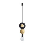 Lampa wisząca Drops Wood E z jedną oprawą E27, w kolorze czarnym i złotym. Posiada geometryczne elementy: okrągłe i kuliste, z metalowym wykończeniem. Zawieszona na cienkim kablu, z białą żarówką na dole. Prosta, nowoczesna forma.