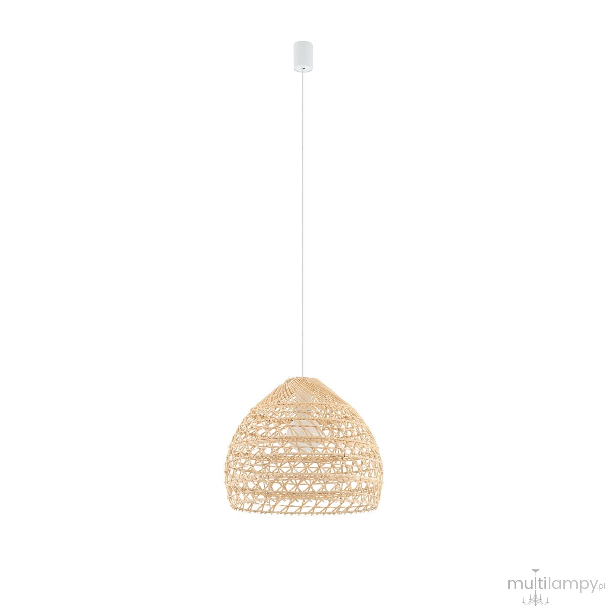 Lampa wisząca Boho S z abażurem z rattanowych włókien w kolorze naturalnym, o zaokrąglonym kształcie. Zawieszona na białym przewodzie, idealna do nowoczesnych wnętrz. Otwarta konstrukcja umożliwia swobodny przepływ światła.