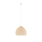 Lampa wisząca Boho S z abażurem z rattanowych włókien w kolorze naturalnym, o zaokrąglonym kształcie. Zawieszona na białym przewodzie, idealna do nowoczesnych wnętrz. Otwarta konstrukcja umożliwia swobodny przepływ światła.