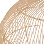Lampa wisząca Haiti M w kolorze białym i naturalnym, wykonana z plecionego materiału. Kształt okrągły z widocznymi szczelinami, prezentująca nowoczesny design. Ujęcie z boku, ukazujące detal struktury.