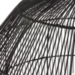 Czarna lampa wisząca Haiti Black L z metalowym, plecionym kloszem w kształcie stożka. Widoczne cienkie pręty tworzące efektowną strukturę, stykające się u góry. Produkt montowany na suficie, przeznaczony do żarówki E27. Tło białe.