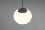 Lampa wisząca Fomento D30 w kolorze czarnym i białym, z pojedynczym źródłem światła E27. Okrągła, matowa kula z białego szkła zawieszona na cienkim, czarnym przewodzie. Ujęcie frontalne, prezentujące lampę na jednolitym tle.