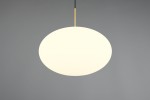 Lampa wisząca Fomento D40 w kolorze białym z mosiężnymi akcentami. Okrągła, matowa oprawa z jedną żarówką E27, zawieszona na czarnym kablu, widok z góry. Tło w odcieniu szarym.