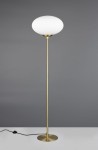 Lampa podłogowa Fomento z mosiężną podstawą i białym kloszem w kształcie owalnym. Ujęcie frontalne, produkt stoi na płaskiej powierzchni. Widoczny kabel zasilający. Idealna do nowoczesnych wnętrz.