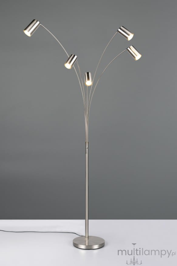 Lampa podłogowa Marley z pięcioma ruchomymi kloszami GU10, wykonana z niklu. Stojąca na okrągłej podstawie, z lekkim łukiem, idealna do oświetlenia wnętrza. Klosze w kolorze niklu skierowane w różne strony.