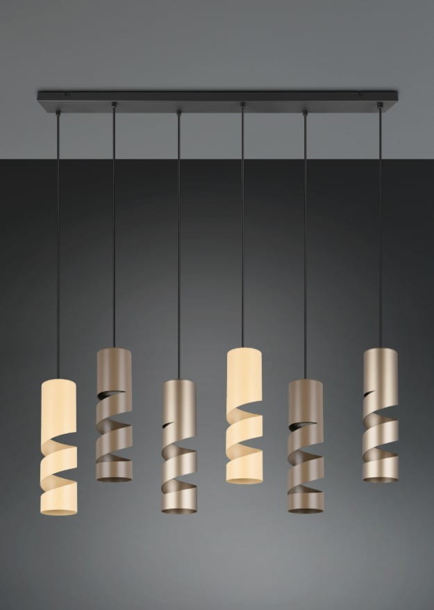 Lampa wisząca Stream z sześcioma oprawami GU10, w kolorze czarnym i wielokolorowym. Posiada spiralne klosze w odcieniach beżu i złota, zawieszona na cienkich linkach, montowana na prostokątnej podstawie.