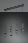 Lampa wisząca Stream z czterema oprawami na żarówki GU10, w kolorze czarnym. Stylowe, cylindryczne klosze z wycięciami, zawieszone na cienkich, czarnych linkach. Montaż do sufitu na prostokątnej podstawie. Tło w ciemnym odcieniu.