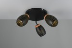 Czarna lampa sufitowa Bidar z trzema spotami E14, posiada dekoracyjne klosze w kształcie owalnym z złotymi wzorami i drewnianymi detalami. Ujęcie z góry, montowana na suficie, z widocznymi elementami mocującymi.