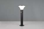Lampa stojąca ogrodowa Gorda H50 w kolorze czarnym, z wbudowanym czujnikiem ruchu. Konstrukcja z matowego metalu, z białym kloszem w kształcie stożka u góry. Widoczny przycisk włączania. Wysokość lampy na płaskiej podstawie. Wodoodporność IP44.