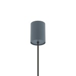Lampa wisząca Simone 1xGX53 w kolorze niebieskim, cylindryczny klosz na cienkim, ciemnym przewodzie. Ujęcie frontalne, produkt zawieszony. Minimalistyczny design, odpowiednia do nowoczesnych wnętrz.