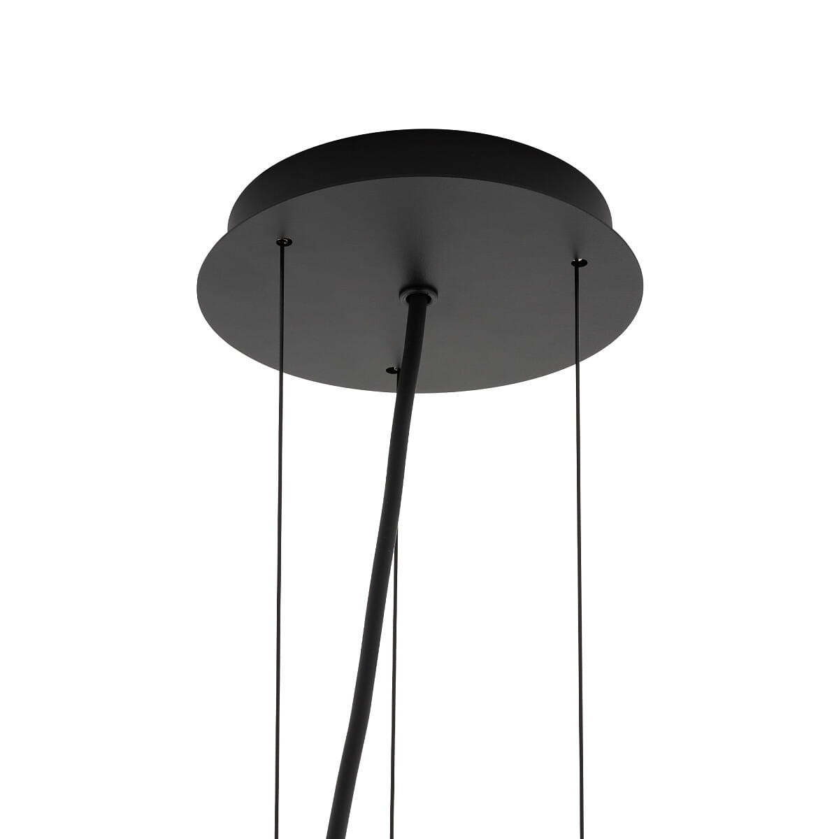 Lampa wisząca Satellite S z trzema gniazdami E27, czarna. Widok z dołu, pokazujący okrągły, matowy sufitowy uchwyt oraz dwa przewody mocujące. Prosty, nowoczesny design, idealny do różnych wnętrz.