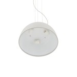 Lampa wisząca Satellite S w kolorze szarym z trzema gniazdami E27. Okrągła, matowa konstrukcja z widocznymi uchwytami do mocowania żarówek. Zawieszona na cienkich linkach, prezentująca minimalistyczny design.