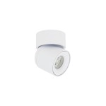 Biała lampa sufitowa Oscar w formie spotu z jednym źródłem światła GU10, o stopniu ochrony IP54. Ujęcie z boku, ukazujące okrągłą głowicę lampy oraz cylindryczny uchwyt. Prosty, minimalistyczny design, idealna do wnętrz.