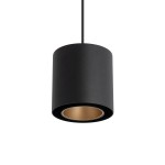 Lampa wisząca Point Duo 1xGU10, w kolorze czarnym z metalicznym złotym wnętrzem. Cylindryczny kształt, zawieszona na cienkim przewodzie, ukazuje połączenie matowej powierzchni z błyszczącym wykończeniem. Idealna do nowoczesnych wnętrz.