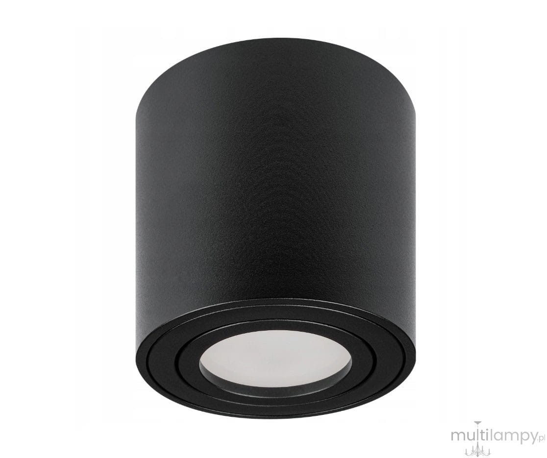 Czarna mini lampa sufitowa w kształcie tuby, z okrągłym źródłem światła, zamontowana na płaskiej podstawie. Wykończenie matowe, jednolite, bez widocznych zdobień. Ujęcie frontalne, ukazujące szczegóły konstrukcji.