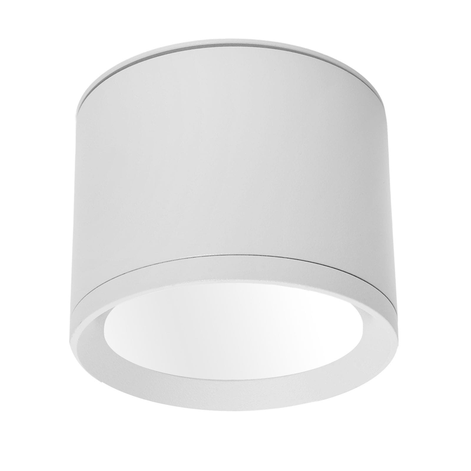 Lampa sufitowa tuba GX53 w kolorze białym, wykonana z matowego materiału, okrągła, zamontowana na suficie. Oświetlenie o stopniu ochrony IP54, z widoczną, gładką powierzchnią oraz prostym designem.