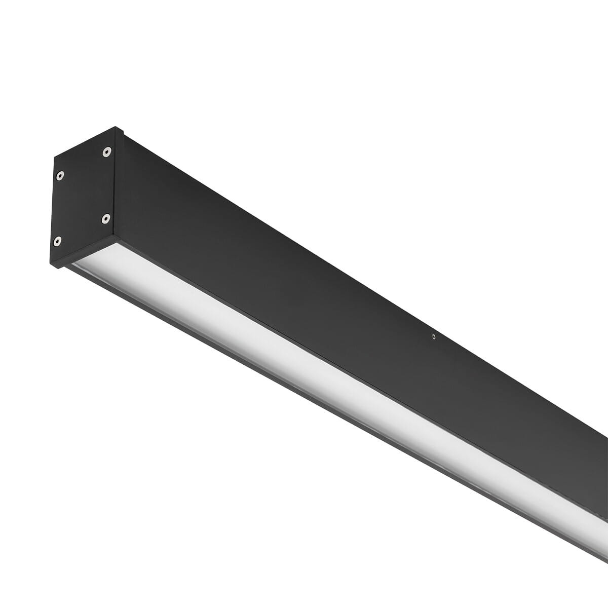 Czarna lampa sufitowa Outline LED S z klasycznym, prostokątnym kształtem, wykonana z metalu, z białym kloszem LED. Zamontowana poziomo, z widocznymi mocowaniami. Oświetlenie o mocy 50W i temperaturze barwowej 3000K, odporna na wilgoć (IP44).
